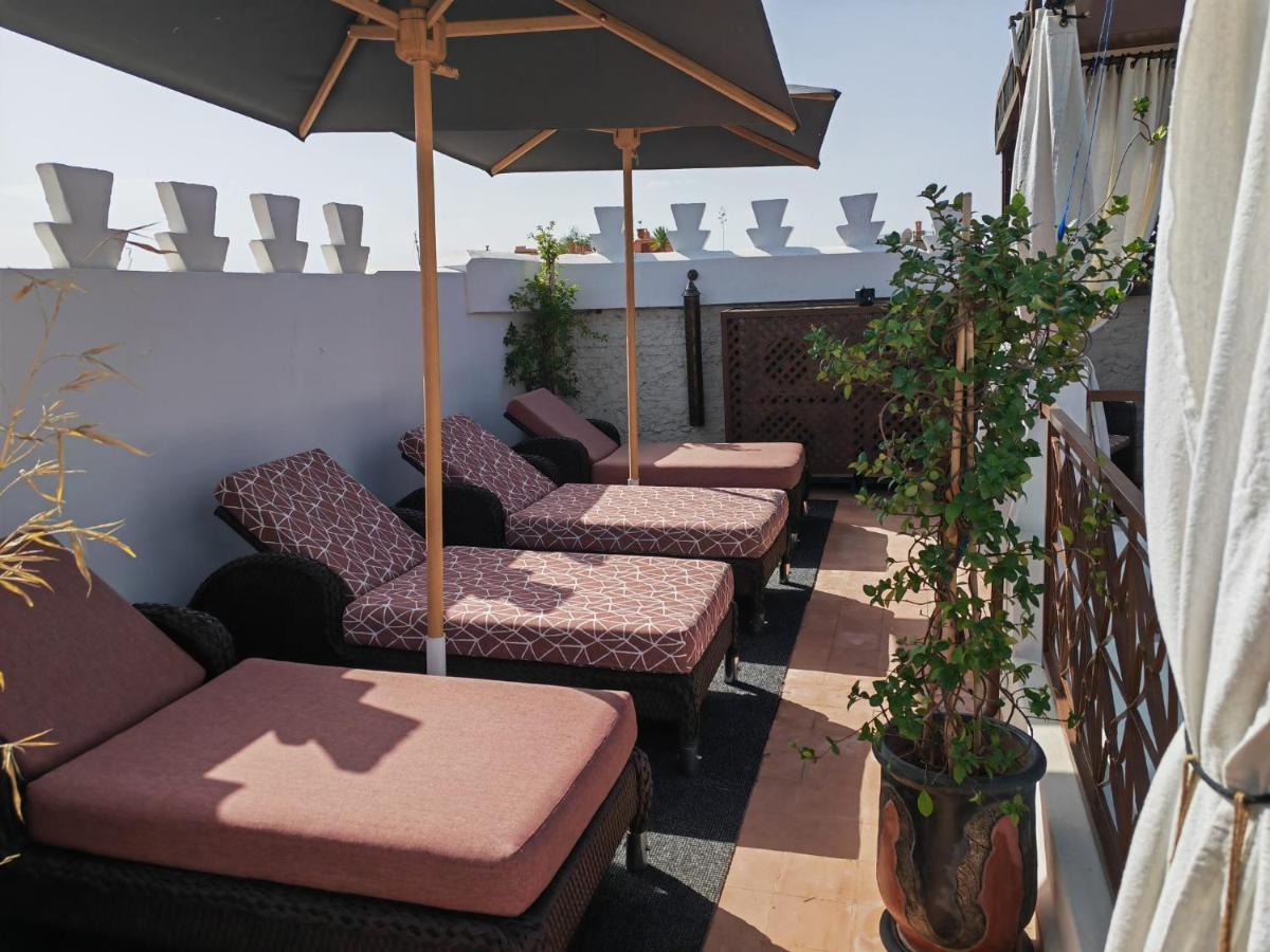 Riad Villa Berna Under Swiss Management Маракеш Екстериор снимка
