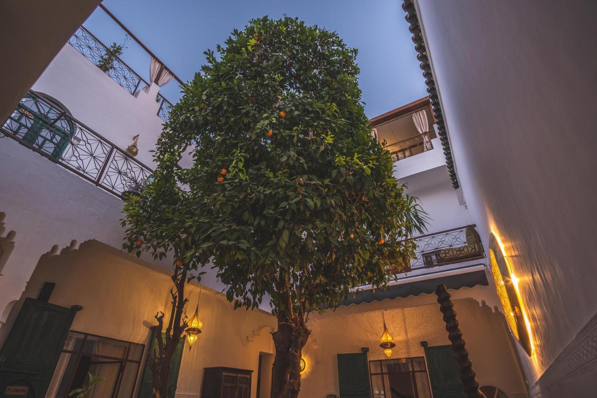 Riad Villa Berna Under Swiss Management Маракеш Екстериор снимка