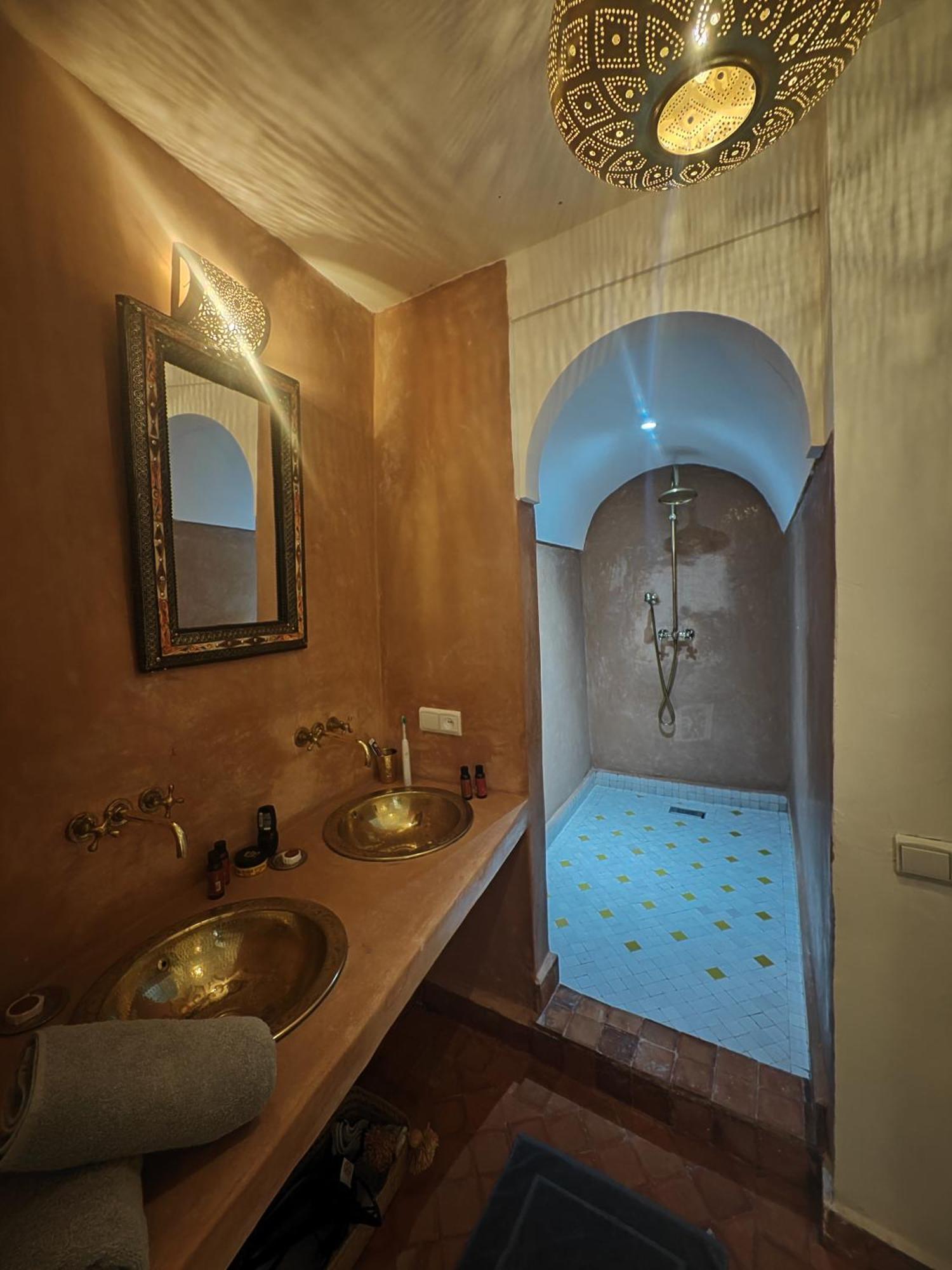 Riad Villa Berna Under Swiss Management Маракеш Екстериор снимка