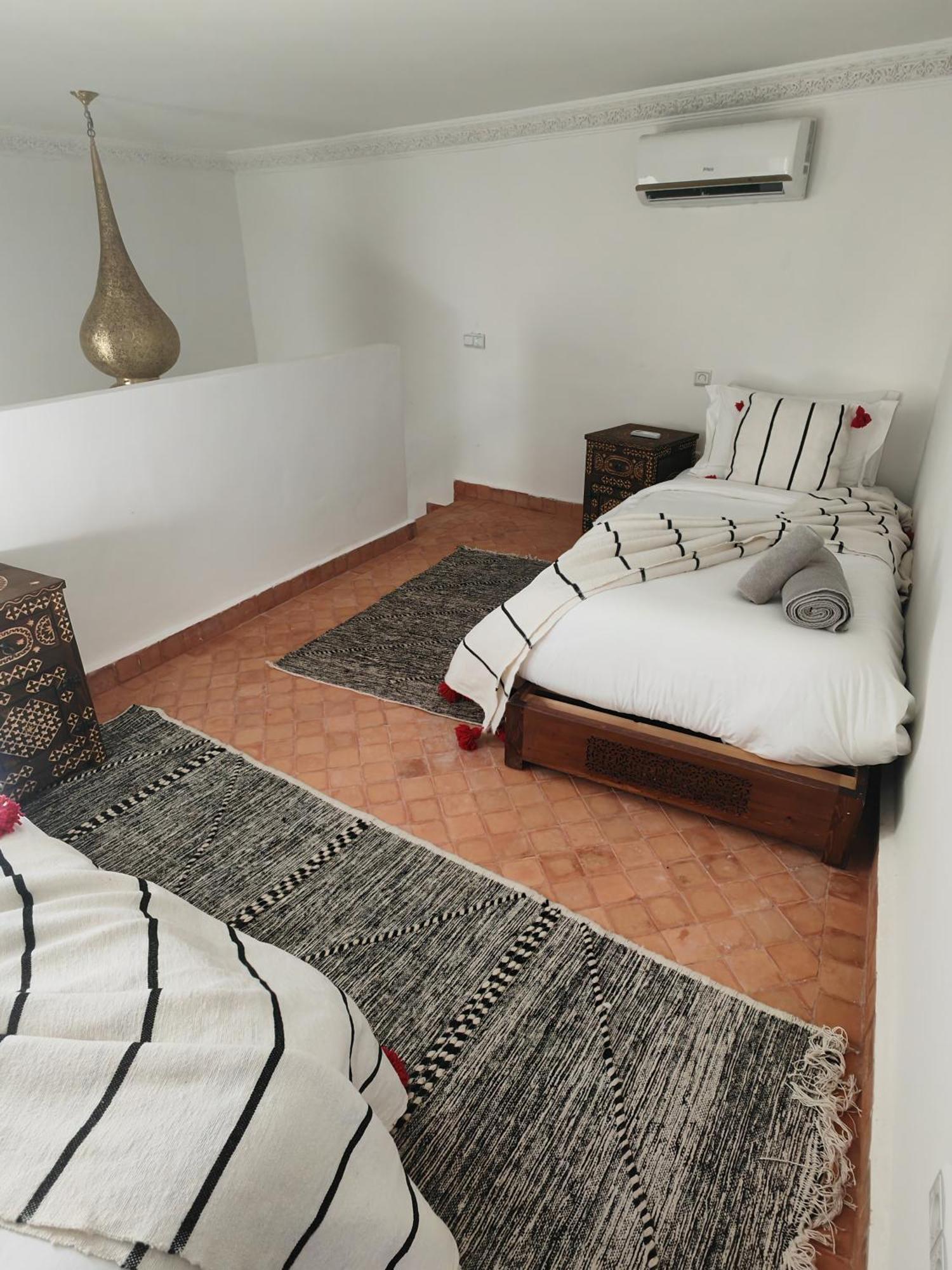 Riad Villa Berna Under Swiss Management Маракеш Екстериор снимка